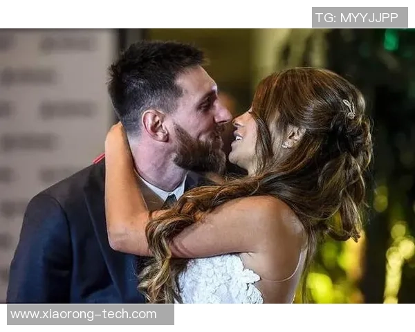 梅西女友安东内拉的爱情故事与事业追求：从相识到共同成长的旅程