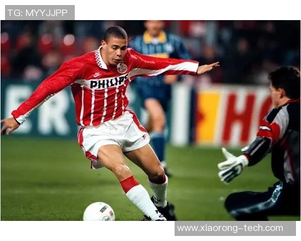 曾经的足坛传奇：回顾那些年我们心中的十位足球巨星