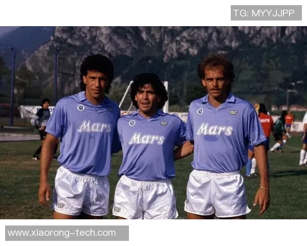 名字中带八的足球球星有哪些他们的精彩表现与成就揭秘